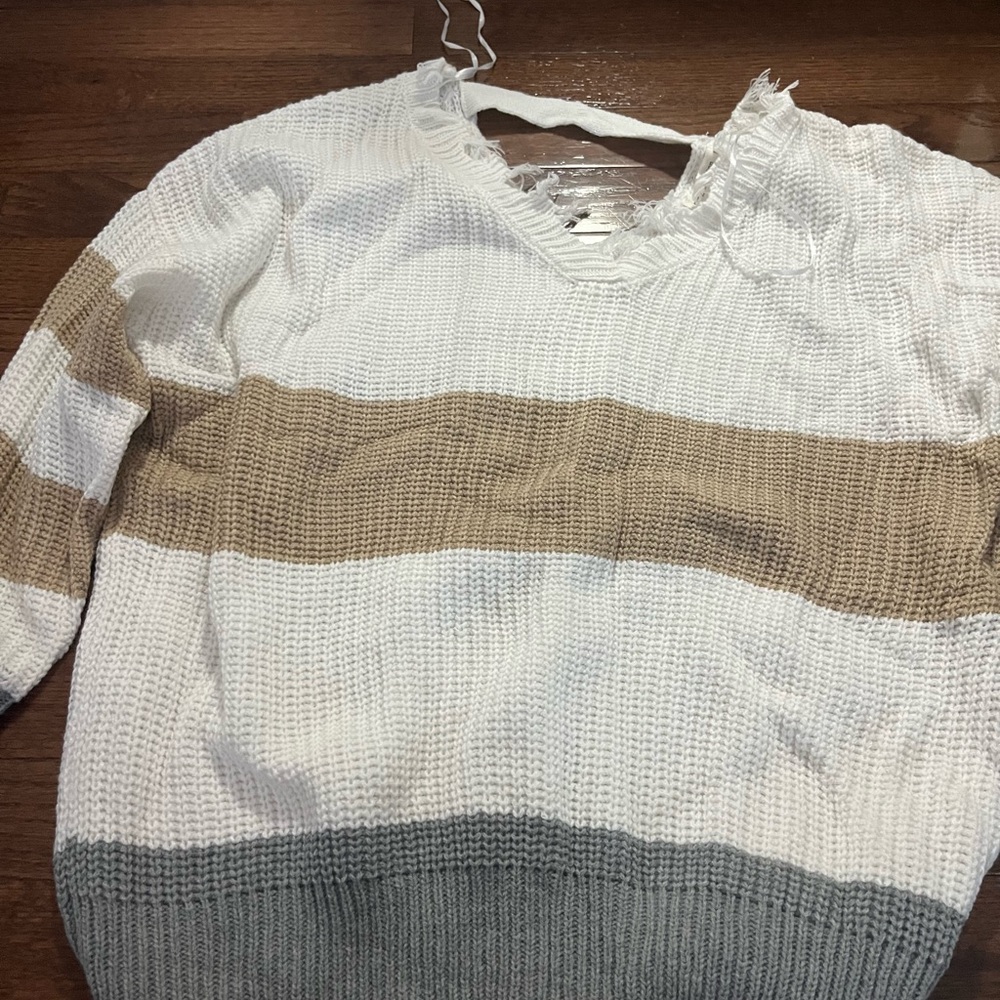 moon & madison Women's Striped Sweater - White, Tan, and Gray